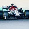 Kimi Räikkönen, cerca del Top 10 con su Alfa Romeo, Antonio Giovinazzi, con problemas mecánicos en su debut en Suzuka