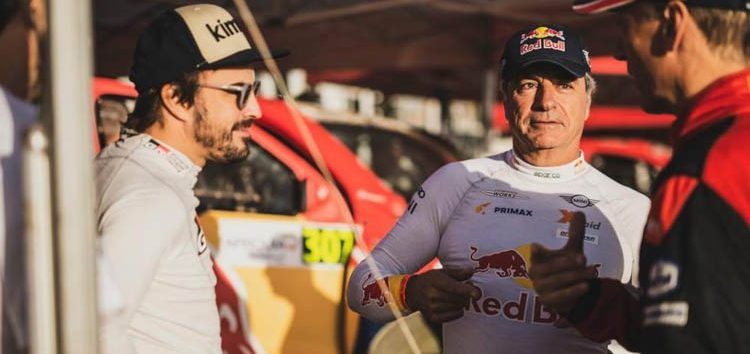 Sainz, sobre Alonso y el Dakar: «Él se adapta rápidamente a cualquier cosa»