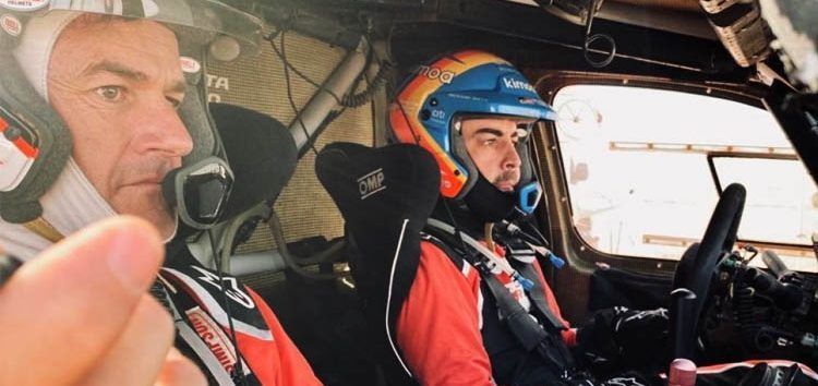 Fernando Alonso, en las primeras posiciones en su estreno en Arabia Saudí