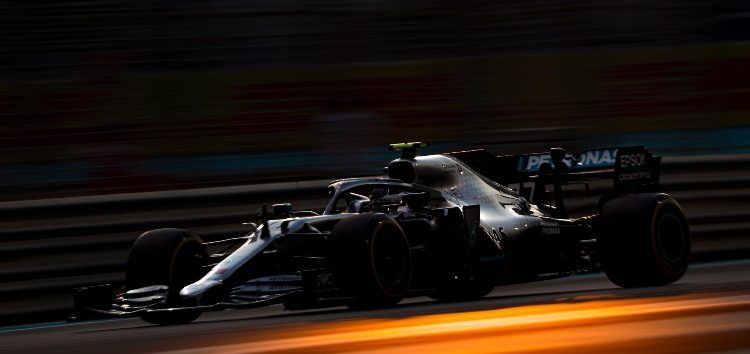 Valtteri Bottas lidera los Libres 2 en Abu Dhabi pese a protagonizar un accidente con Romain Grosjean