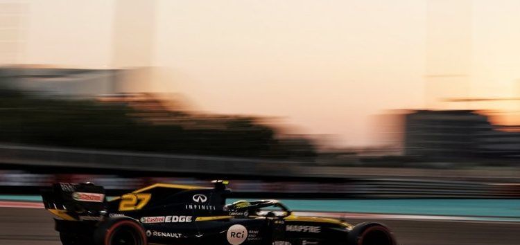Renault consigue meter ambos monoplazas en la última Q3 del año