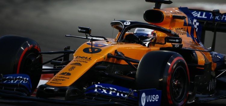Carlos Sainz logra el 6º puesto en la general tras terminar 10º en Yas Marina