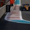 Norris, 8º en Yas Marina tras perder la plaza con Pérez en la última vuelta: "Fui un piloto de mierda"