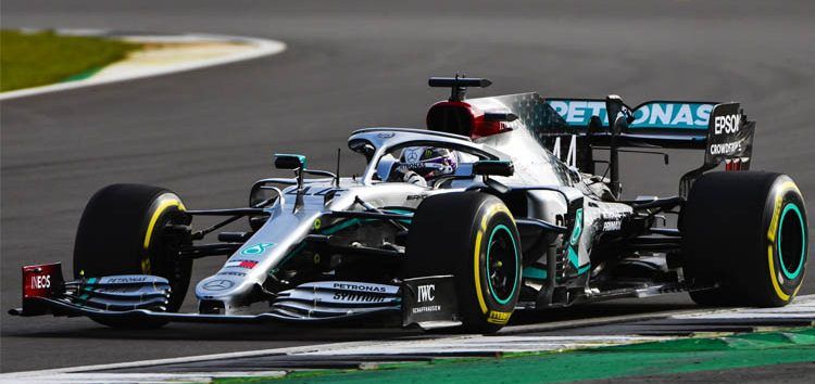 Así es una vuelta a Silverstone con Lewis Hamilton a bordo del Mercedes W11