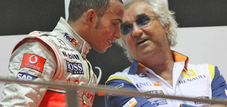 Flavio Briatore vuelve a restarle importancia a los éxitos de Lewis Hamilton