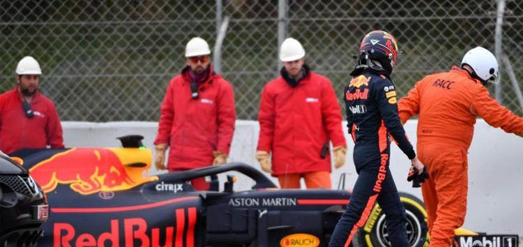 Max Verstappen explica el porqué de su salida de pista en la última jornada de test