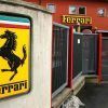 Duro golpe para Ferrari: dimite con efecto inmediato su director ejecutivo