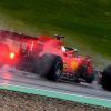 Sebastian Vettel lidera unos Libres 2 con pista mojada en Hungría; Sainz es 3º
