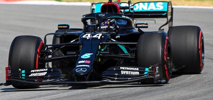 Lewis Hamilton consigue una emotiva pole en Bélgica: «Hoy ha sido muy difícil para mí»