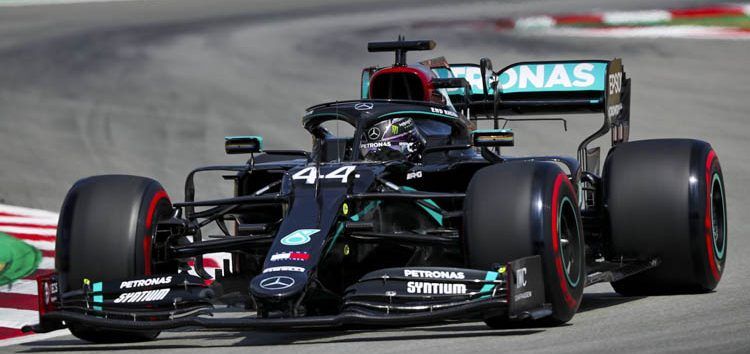 Lewis Hamilton consigue la pole en el Gran Premio de España, Carlos Sainz termina 7º