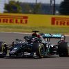 Hamilton domina de principio a fin y se lleva la victoria en Silverstone cruzando la meta con un pinchazo