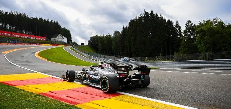 Valtteri Bottas lidera los Libres 1 del GP de Bélgica; Sainz ha sido 8º