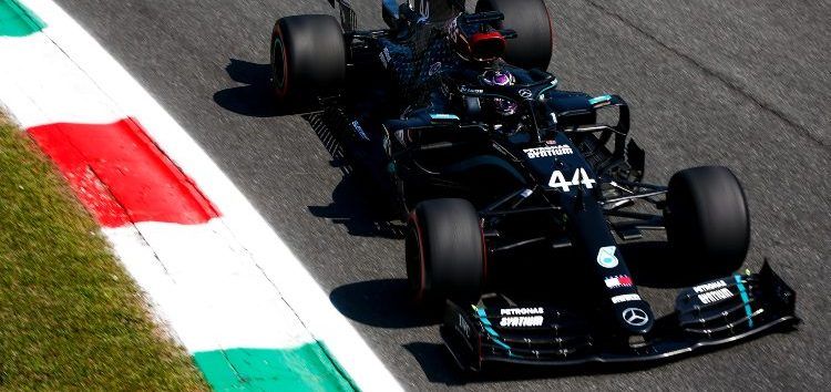Lewis Hamilton vuela en la clasificación de Monza y se lleva una nueva pole position