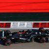 Hamilton logra la Pole en Sochi y se perfila para su 91ª victoria en F1; Sainz es 6º