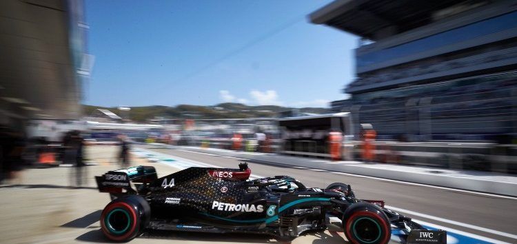 Lewis Hamilton lidera los últimos libres del GP de Rusia; Sainz es 3º