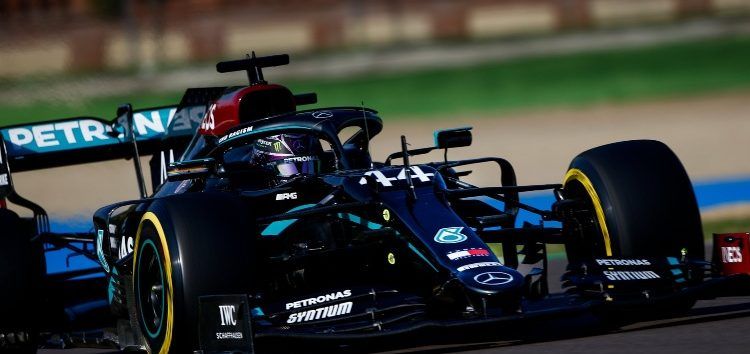 Hamilton lidera la única sesión de libres en Imola con Verstappen al acecho
