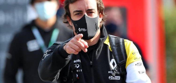 La importancia de Fernando Alonso en el podio de Renault en Imola