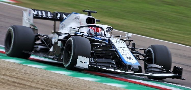 George Russell, abatido tras sufrir un accidente cuando rodaba en el top-10 con el Williams: «No sé qué decir»
