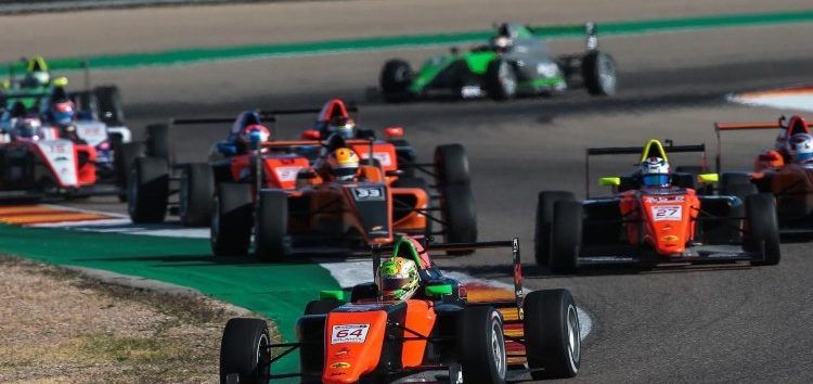Crónica: Mari Boya aprieta las tuercas de un Kas Haverkort que tampoco falla en Motorland