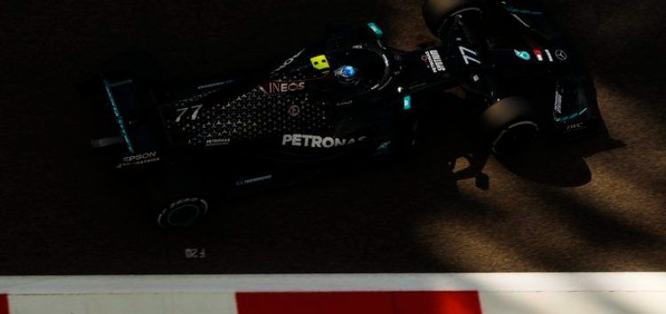 Bottas lidera unos descafeinados Libres 2 a causa de una bandera roja