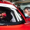 Carlos Sainz aplaude la gran adaptación de su hijo en Ferrari