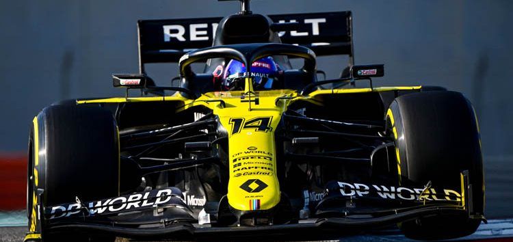 Fernando Alonso se mezcla entre los Mercedes en la mañana de test de Abu Dhabi