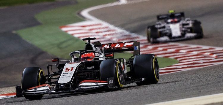Haas completa un domingo complicado en Sakhir con ambos coches fuera de los puntos