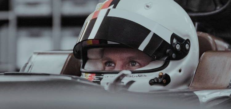 El curioso comportamiento que Sebastian Vettel está teniendo en Aston Martin
