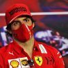 Carlos Sainz anuncia un paso atrás de Ferrari en Bakú