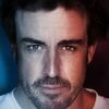 ¡Así luce Fernando Alonso los colores de Alpine y su nuevo casco!