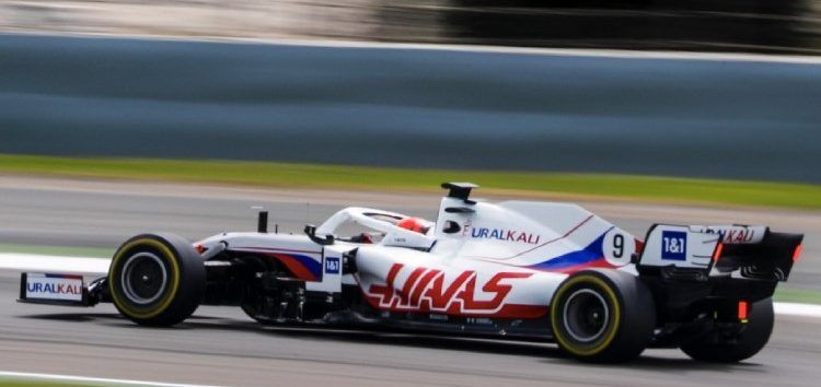 Haas F1 es el último en arrancar el motor de su monoplaza: así suena en pista