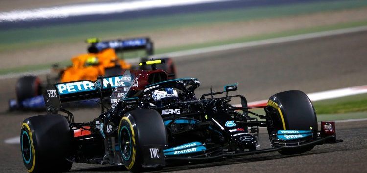 Bottas también se saltó los límites de la curva 4 para hacer la vuelta rápida