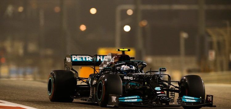 Mercedes contrataca y lidera los Libres 2 de Qatar