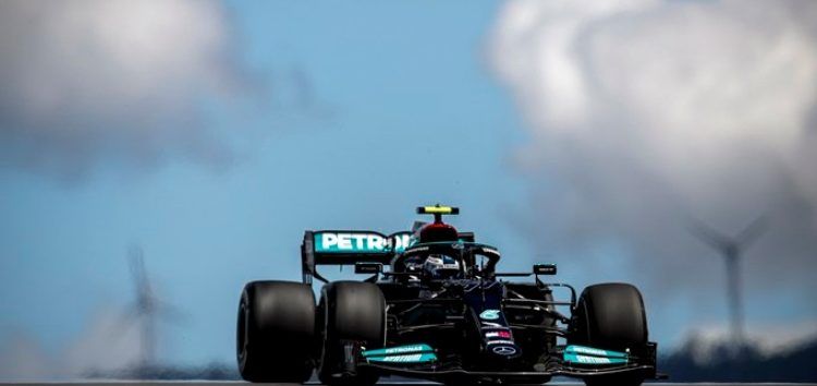 Bottas coge confianza y lidera la primera sesión de entrenamientos en Portimao