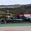 Hamilton remonta después de una mala resalida y vence en Portimao; Alonso en los puntos