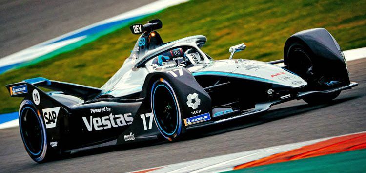 Nyck de Vries gana la Carrera 1 del ePrix de Valencia tras un caótico final