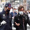 Fernando Alonso pone de ejemplo a Sergio Pérez para explicar sus problemas