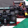 Lewis Hamilton se defiende tras su choque con Max Verstappen en Silverstone