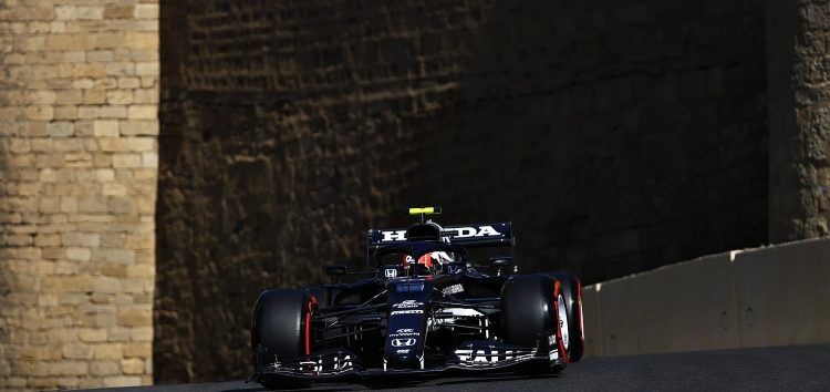 Gasly lidera unos Libres 3 marcados por el accidente de Verstappen en Bakú