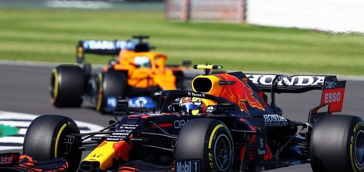 Sergio Pérez abandona la clasificación al sprint de Silverstone: «Un día malísimo»