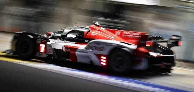 El Toyota #7 sigue el camino hacia su primera victoria en Le Mans tras la noche