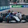 Williams consigue puntuar en la carrera más entretenida de la temporada