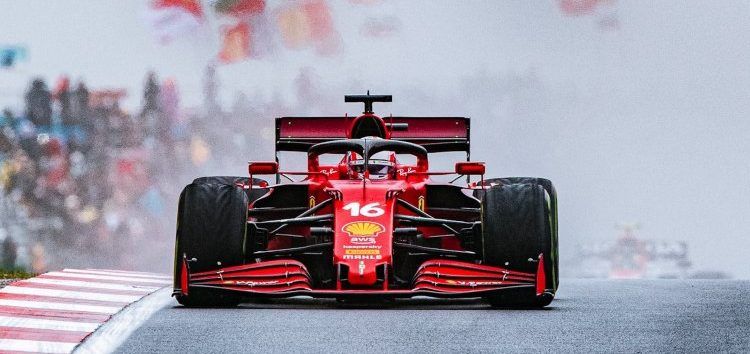 Leclerc se queda sin victoria tras intentar una arriesgada estrategia