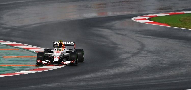 Sergio Pérez es tercero y consigue un nuevo podio: «Ha sido una carrera muy intensa»