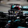 Hamilton se encuentra con la pole tras el choque de Verstappen: "Gran resultado para el equipo"