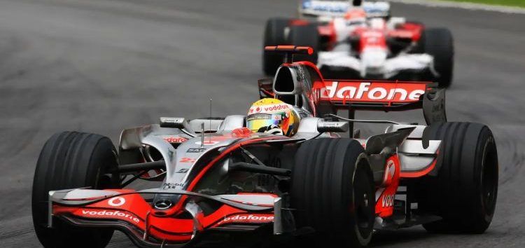 Timo Glock habla sobre su historia con Lewis Hamilton en Brasil 2008