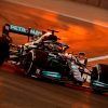 Lewis Hamilton adelanta un fin de semana muy apretado tras los libres de Abu Dhabi