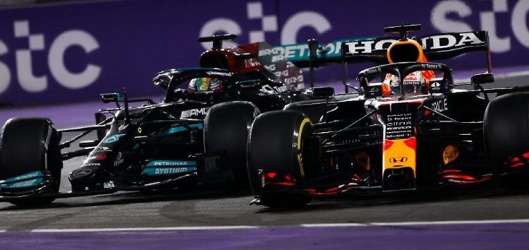 Otro recado de Red Bull a Lewis Hamilton: «Cualquiera puede pilotar en una recta»