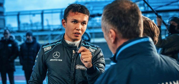Alex Albon: «He participado en el desarrollo del RB18, sé más o menos como se siente el coche»