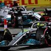 George Russell muestra desinterés en su batalla con Lewis Hamilton
